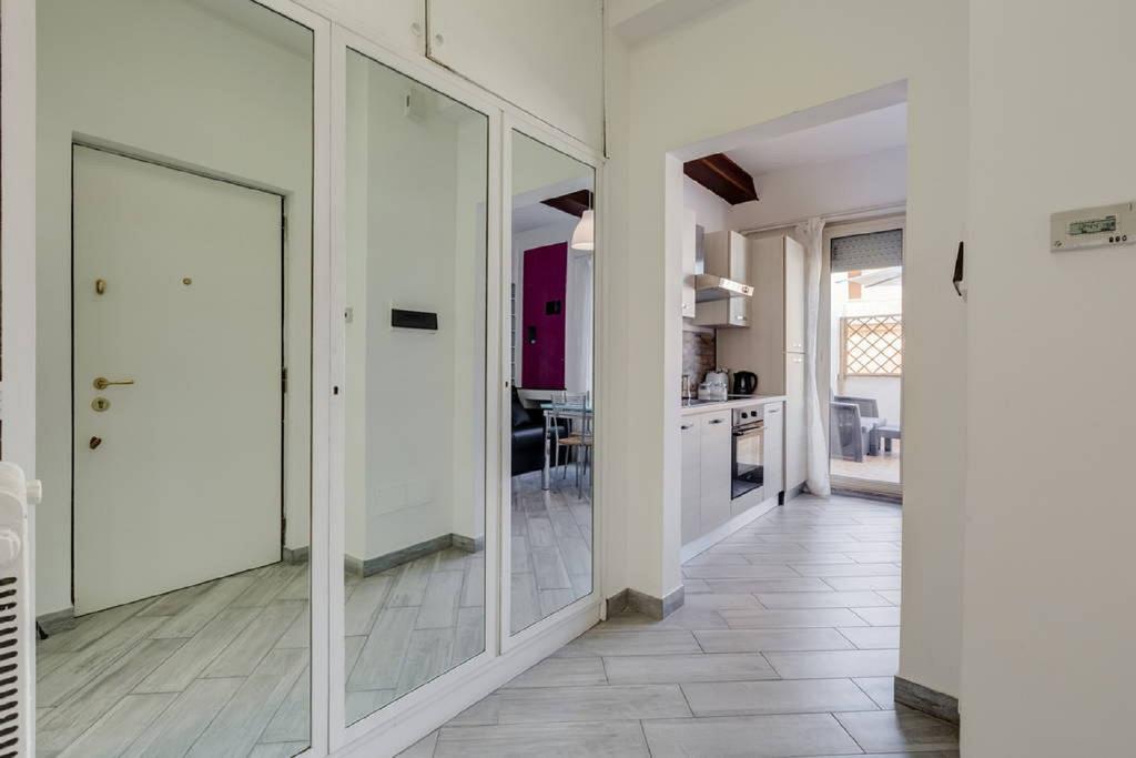 Rome Apartment With Terrace Autonomous Екстериор снимка